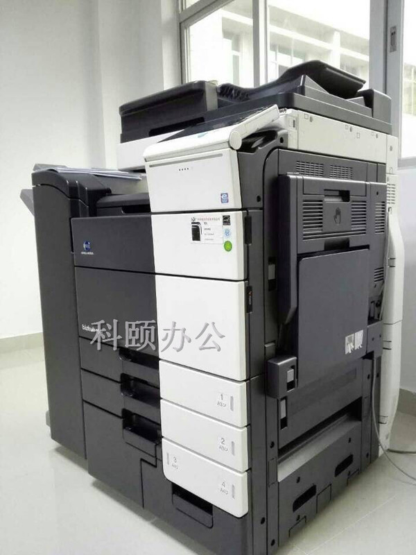 慶?？祁U辦公給某一建筑企業(yè)成功安裝柯尼卡美能達C554e復(fù)印機